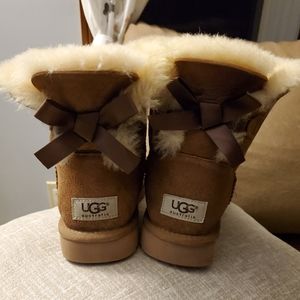 UGG Mini Bailey Bow